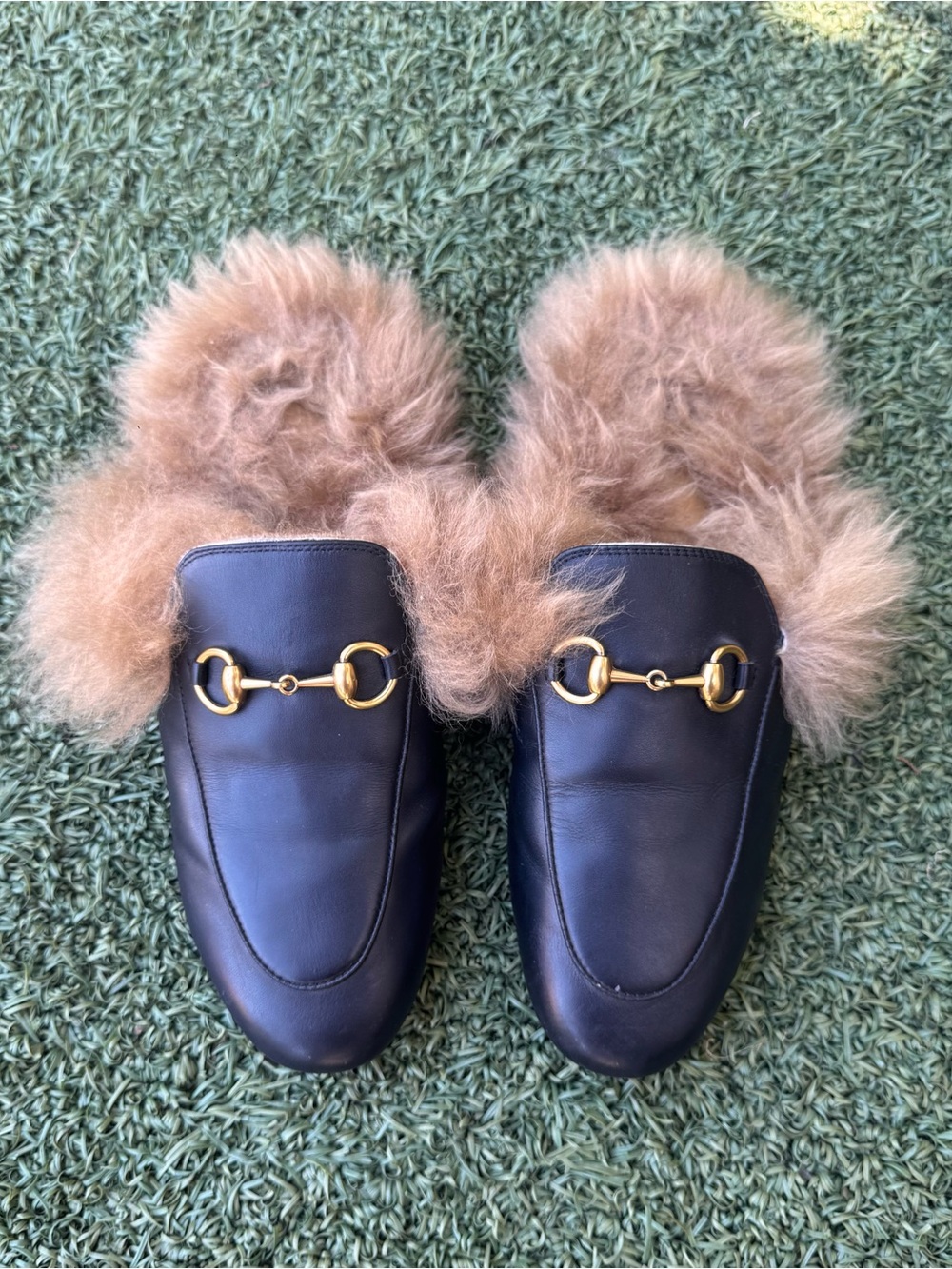 GUCCI Princetown Black Leather Fur Lined Loafer Mule Bronze Horse Bit 37 (7 US)